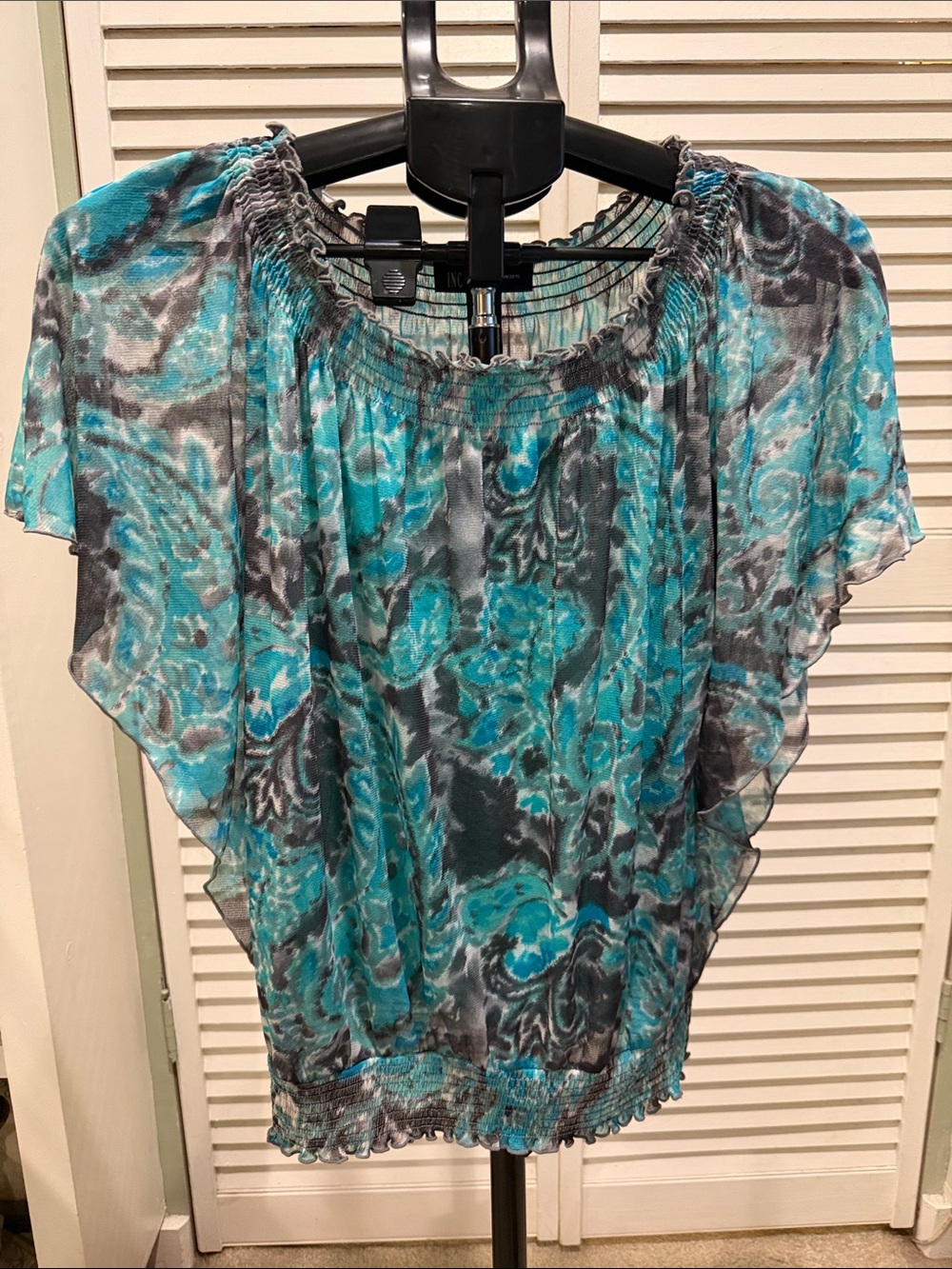Womens Teal and Gray Floral Blouson Top